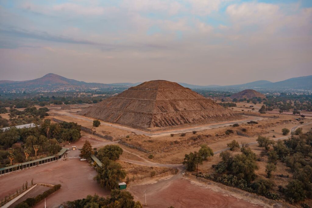 If you're thinking of private Teotihuacan tours, consider the one at sunrise.