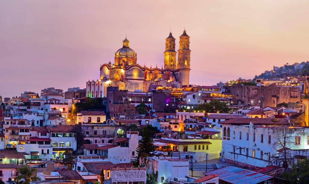 How much is a day trip to Taxco from Mexico City?