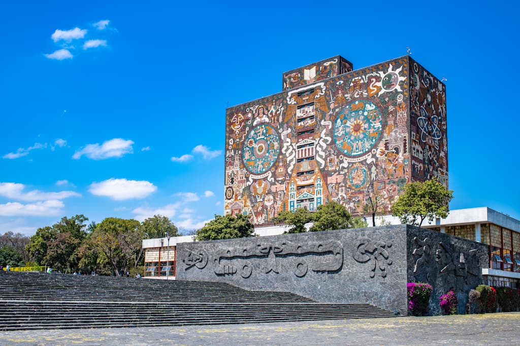 As part of your Xochimilco tour, you will visit Ciudad Universitaria. 