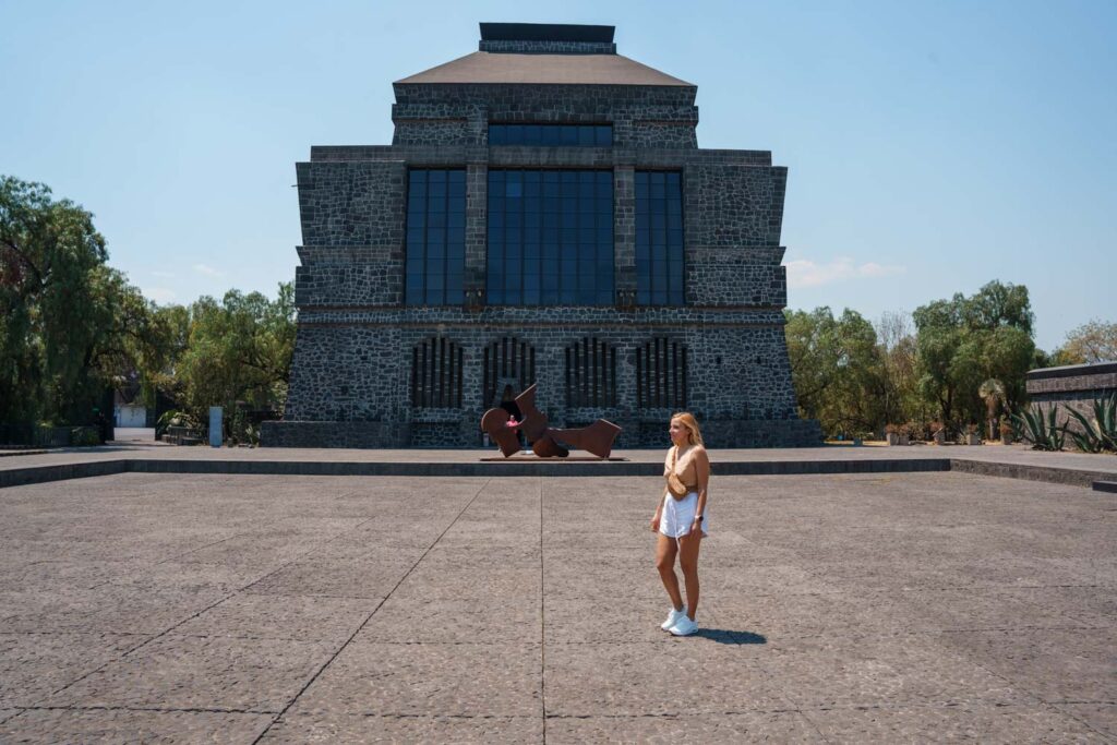 Mal in front of the Anahuacalli Museum